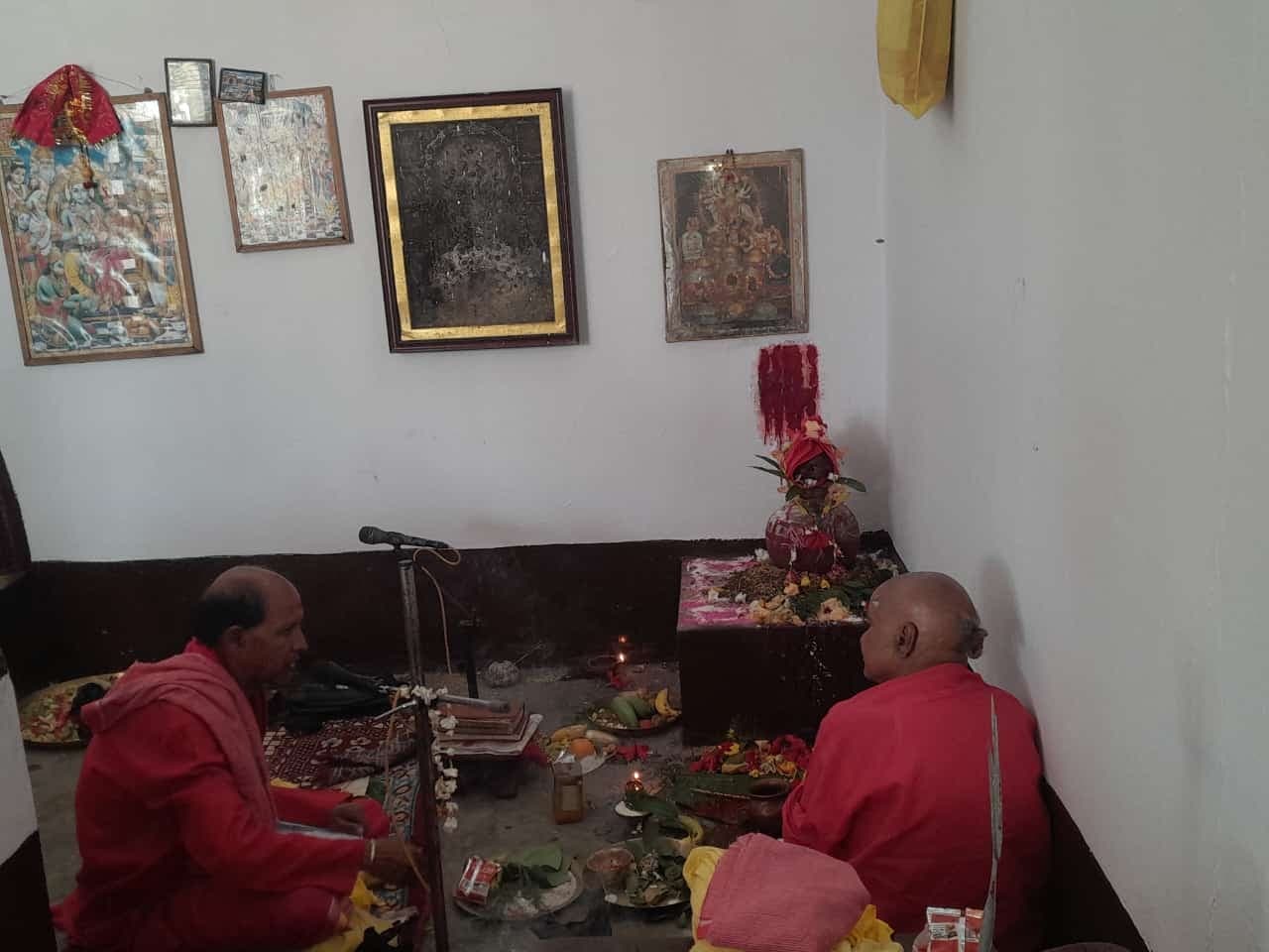 कलश स्थापना के साथ चैत्र नवरात्र शुरु, प्रथम दिन हुई मां शैलपुत्री की आराधना