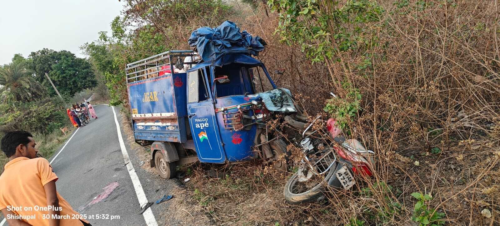 Dhanbad News: हादसे में किशोर की मौत, एक की हालत नाजुक