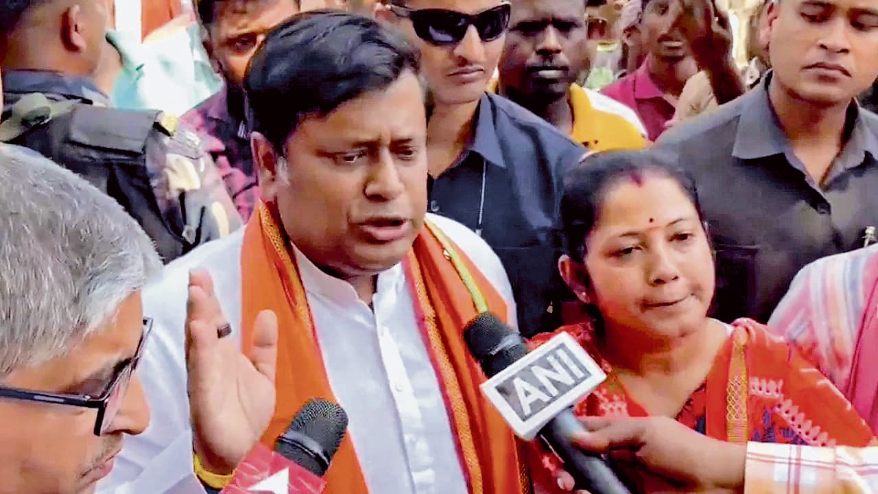 हिंसा प्रभावित मोथाबाड़ी जाने से पुलिस ने सुकांत को रोका