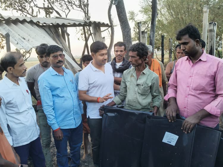 तीन घर जले, लाखों की हुई क्षति