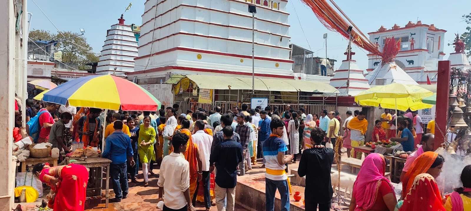 40 हजार श्रद्धालुओं ने फौजदारीनाथ को किया जलार्पण