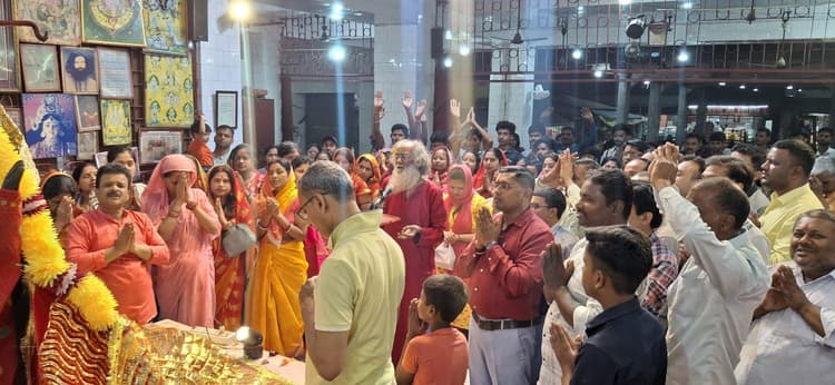वासंतिक नवरात्र को लेकर काली मंदिर में हो रही विशेष पूजा-अर्चना