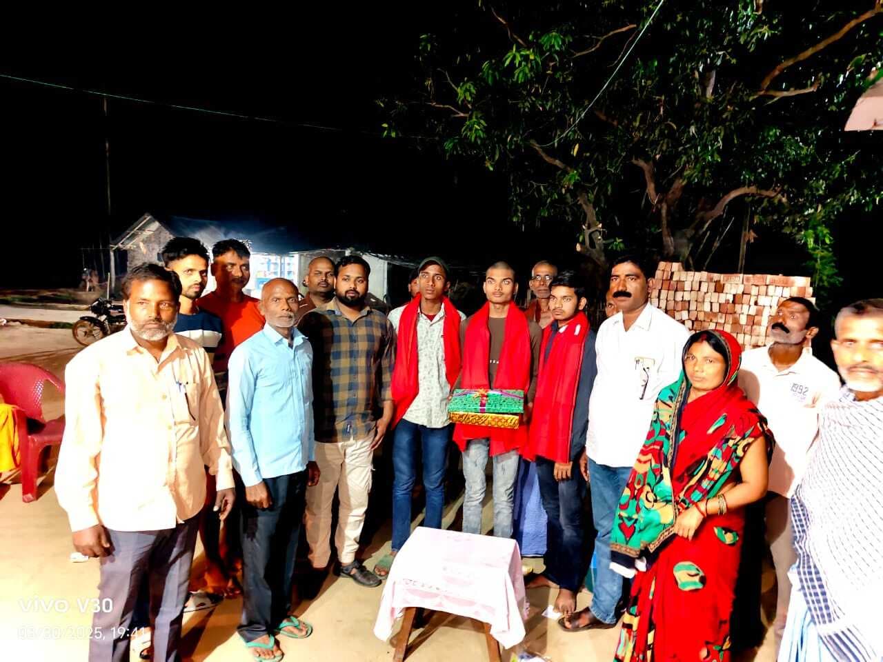 बेहतर प्रदर्शन करने वाले छात्र-छात्राओं को किया गया सम्मानित