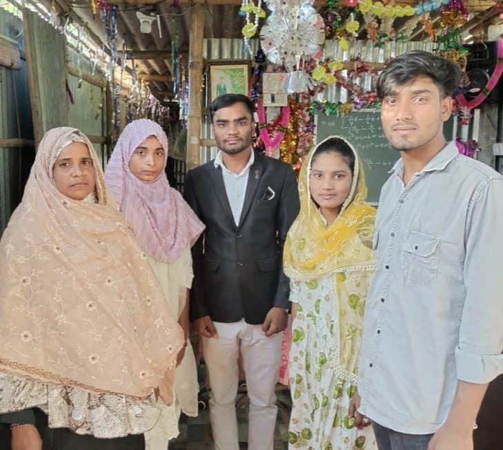 शमीमा खातून व मरिया बेगम बनीं टॉपर, हर्ष