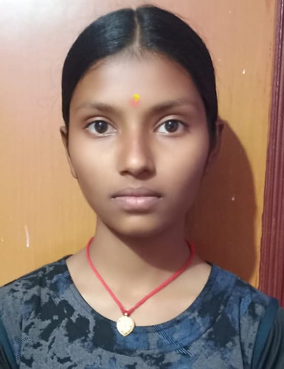 472 अंक लाकर प्रखंड टाॅपर बने आनंद व अकी राज