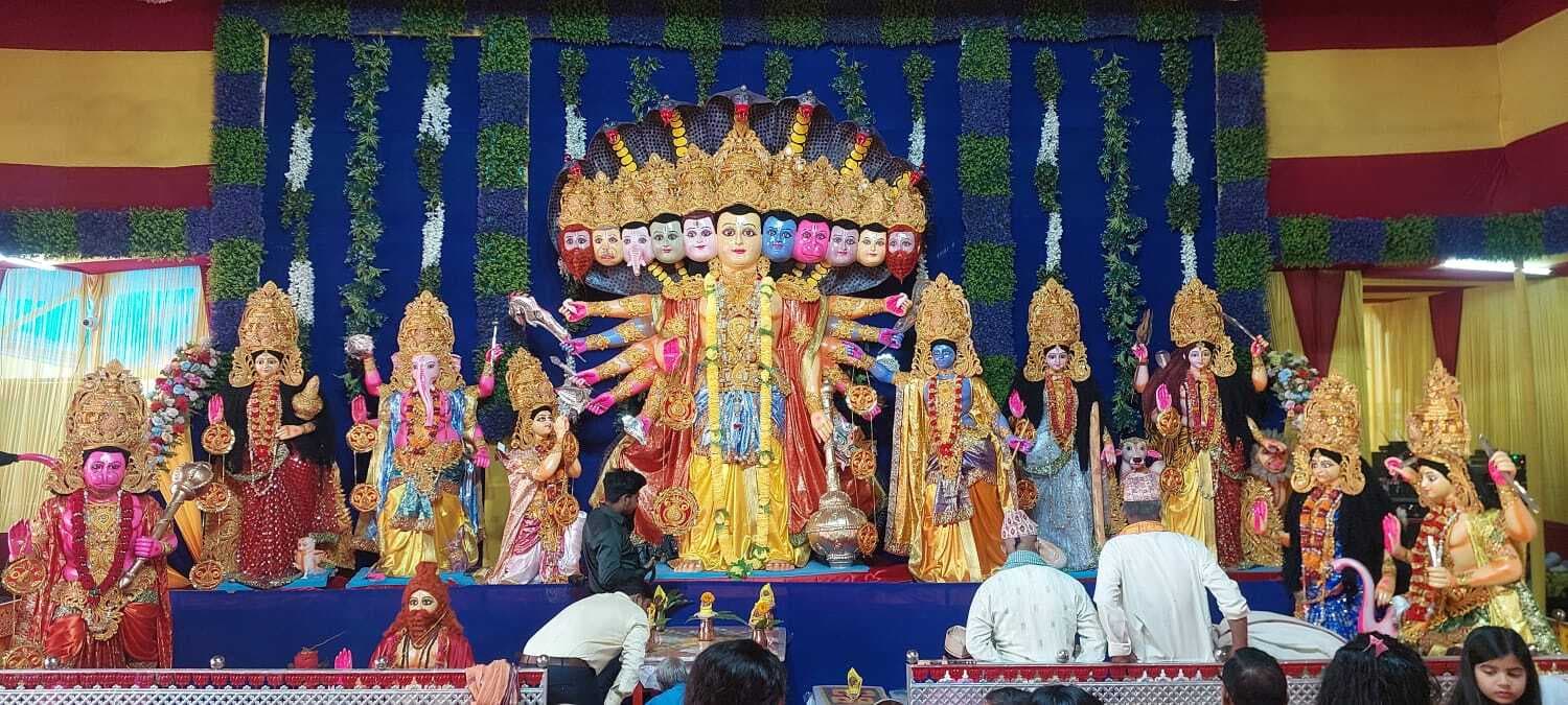 वैदिक मंत्रोच्चारण के साथ विष्णु यज्ञ प्रारंभ