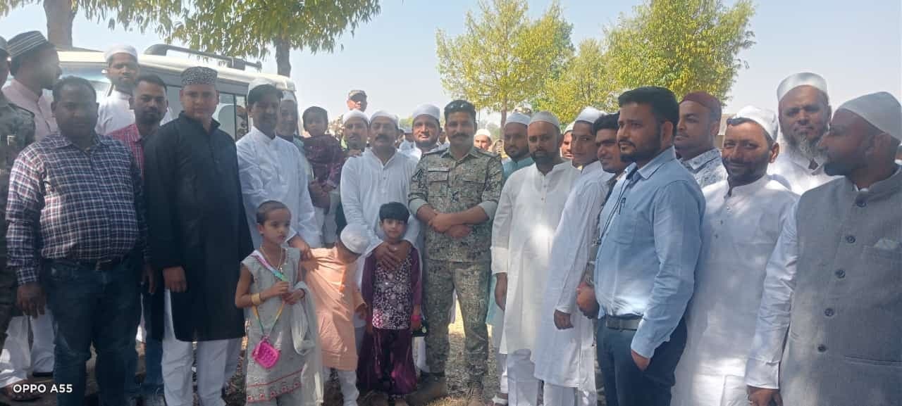 बारियातू में ईद की पढ़ी गयी नमाज