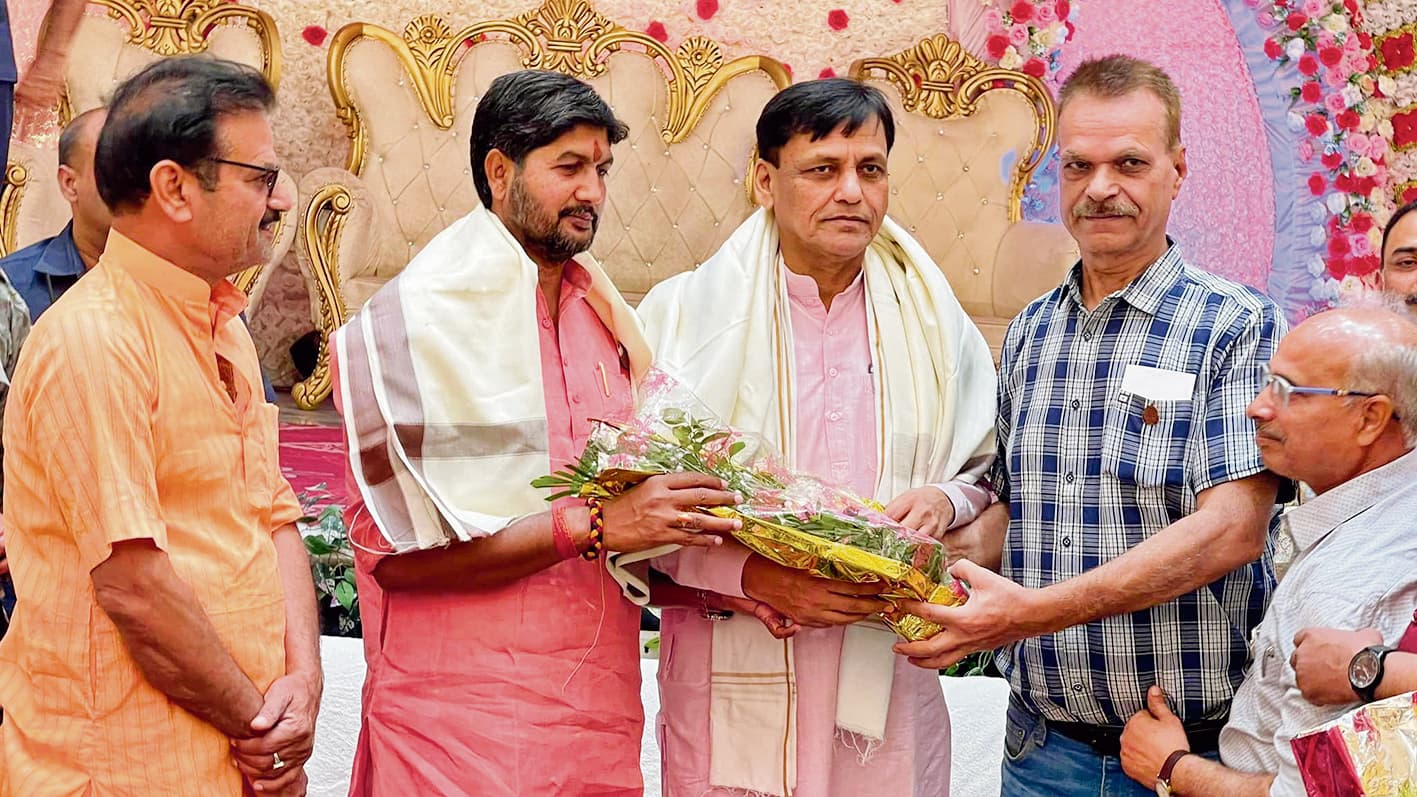 Gopalganj News  : गृहमंत्री की रणनीति पर बिहार चुनाव में खरा उतरने में जुटे जिले के कार्यकर्ता