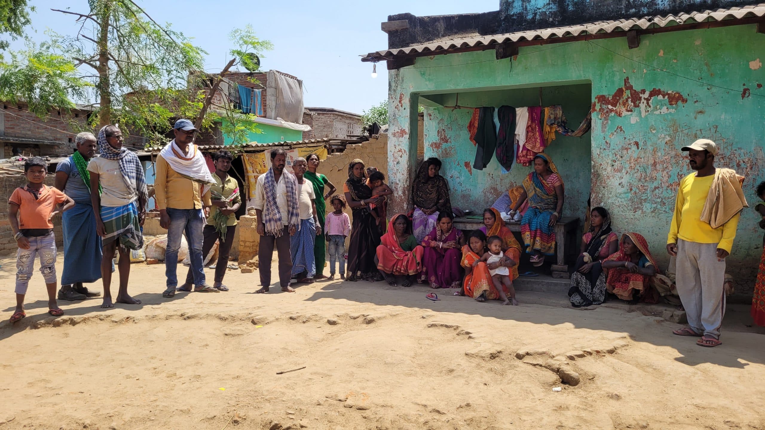 तमिलनाडु गये पिता-पुत्र की नहीं मिल रही कोई खबर, चिंतित है पूरा परिवार