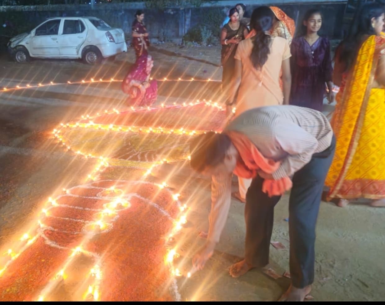 चार दिवसीय 24 कुण्डीय गायत्री ज्ञान महायज्ञ का हुआ समापन