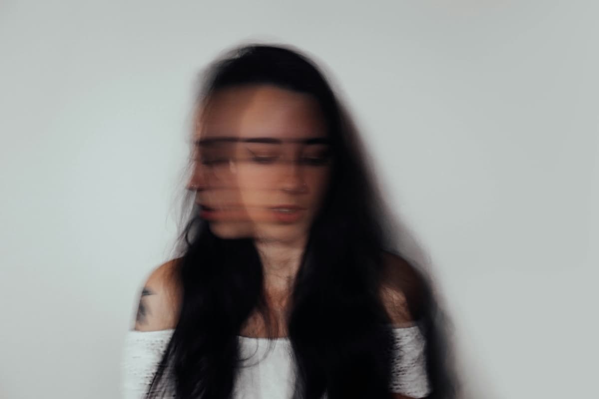 Mental Health: एंग्जायटी अटैक्स की वजह से अब नहीं होगी रातों की नींद खराब, 7 बजे के बाद इन चीजों का बंद कर दें इस्तेमाल