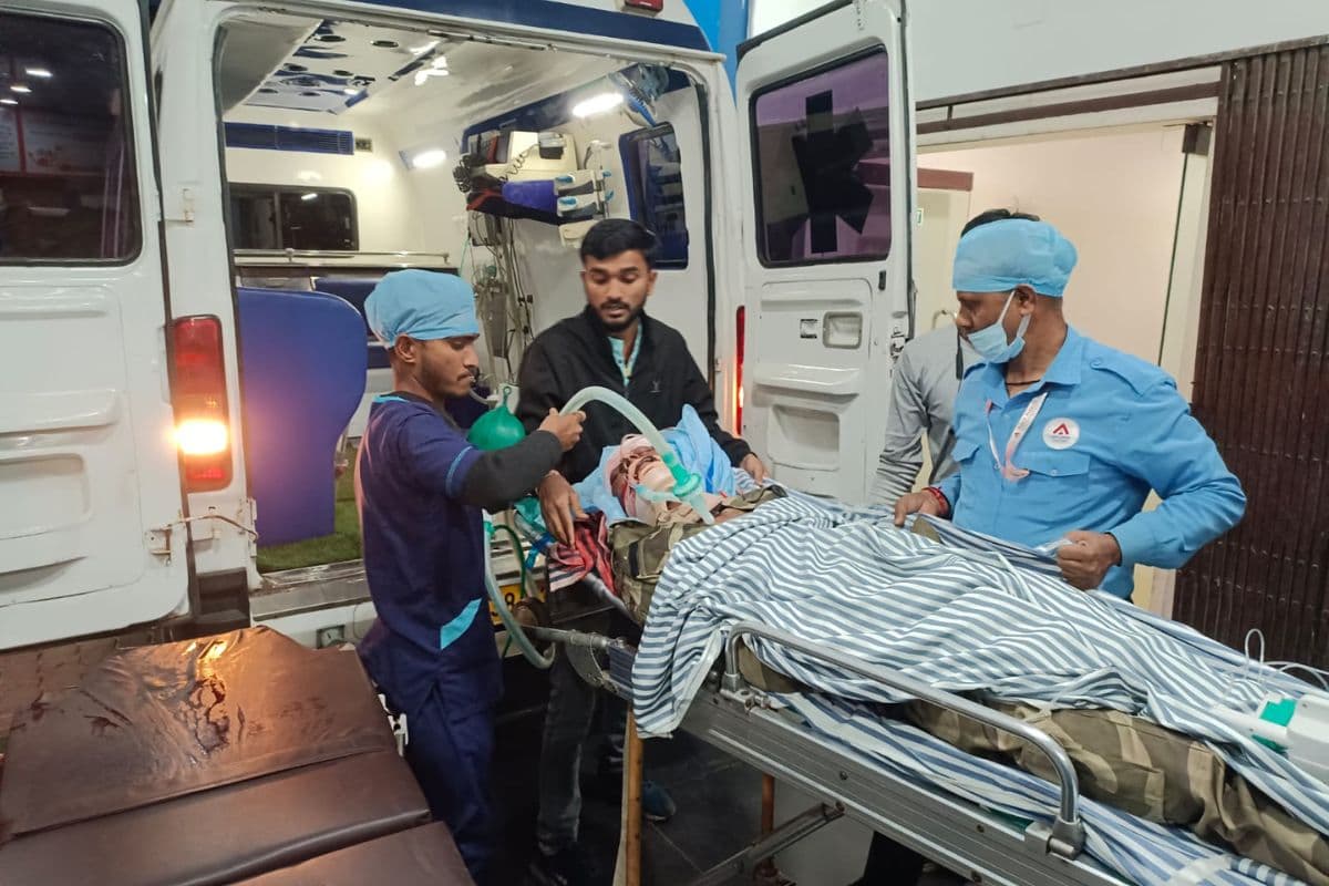 Video: धनबाद में CISF जवान ने अपनी सर्विस रिवॉल्वर से खुद को मारी गोली, दुर्गापुर रेफर