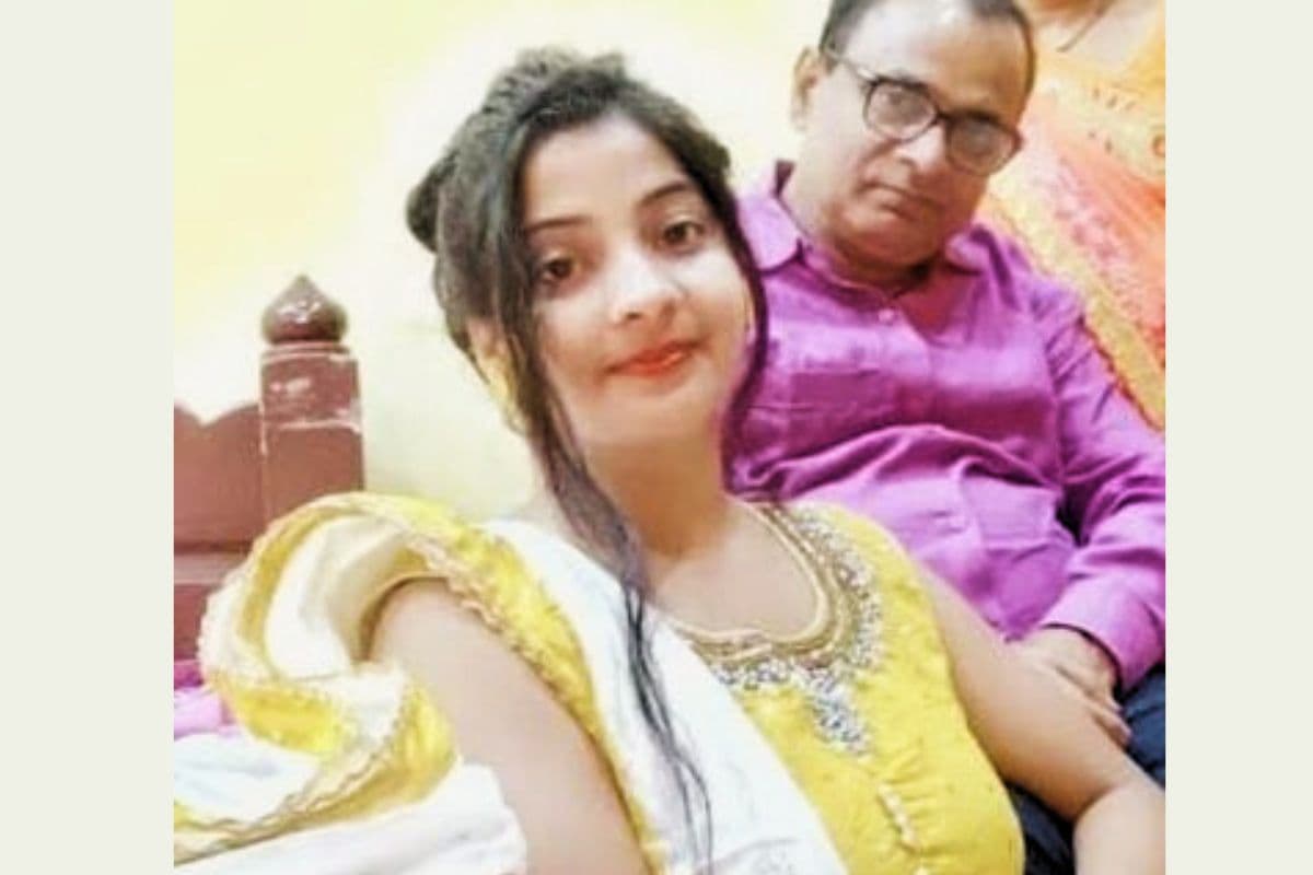 बिहार में बीच सड़क पर युवती की गोली मारकर हत्या, पीठ में लगी गोली हड्डी को तोड़ते हुए बाहर निकली