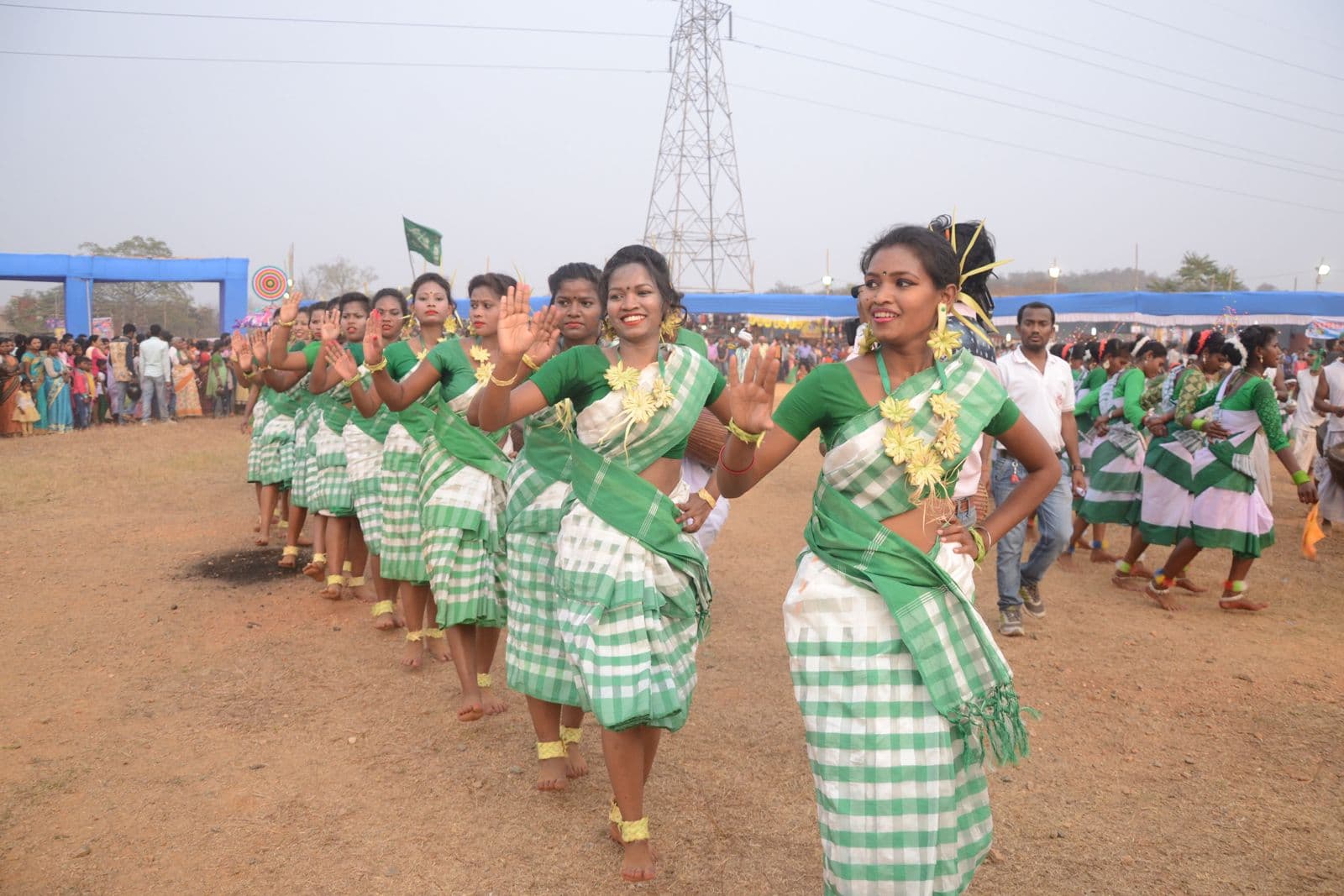 Jharkhand News : आज से जमशेदपुर के बिष्टुपुर गोपाल मैदान में बिखरेगी आदिवासी संस्कृति की छटा