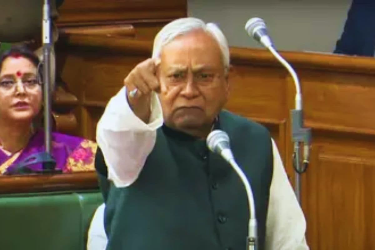 Bihar Assembly: हरे टी-शर्ट देख भड़के CM नीतीश कुमार, भरे सदन में राबड़ी देवी को खूब सुनाया