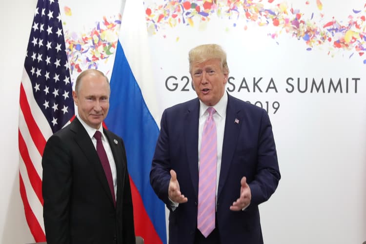 Russia Ukraine War: खत्म हो गया रूस यूक्रेन युद्ध? राष्ट्रपति ट्रंप से बात कर माने पुतिन, जल्द शुरू होगी आगे की चर्चा