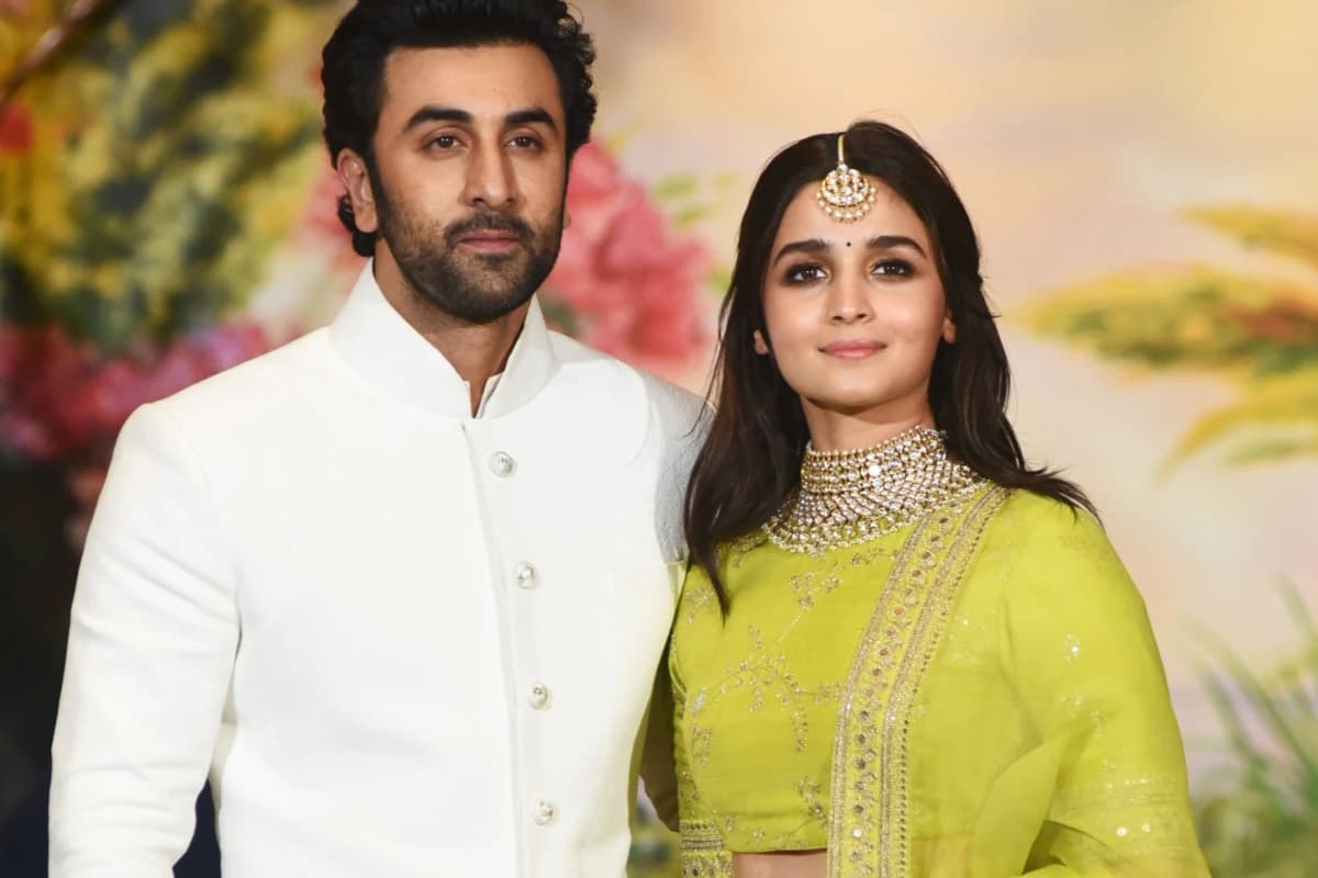 Ranbir Kapoor First Wife: आलिया भट्ट नहीं बल्कि ये हसीना है रणबीर कपूर की पहली पत्नी, एक्टर बोले- उनसे मिलना…