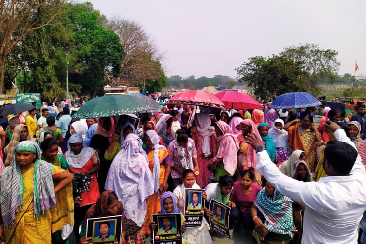 नामकुम खटाल और बस्ती विवाद में सोनू मुंडा की मौत, विरोध में रोड जाम, रांची में दिखा यूपी वाला बुलडोजर एक्शन