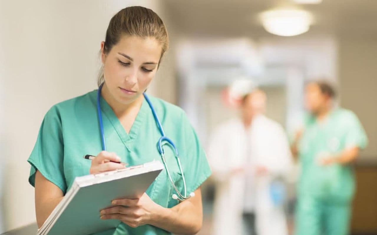 Sarkari Naukri: बिहार के सरकारी अस्पतालों में होगी बहाली, 19830 पदों पर जल्द जारी होगा विज्ञापन