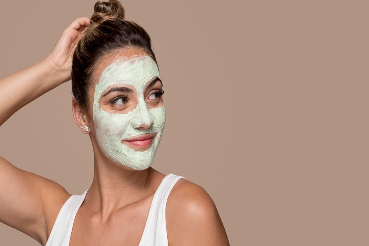 Anti Aging Face Pack: अगर आपके चेहरे पर झुर्रियां दिखने लगी हैं तो आजमाएं इन फेस पैक को , 40 की उम्र में दिखेंगे 30 के