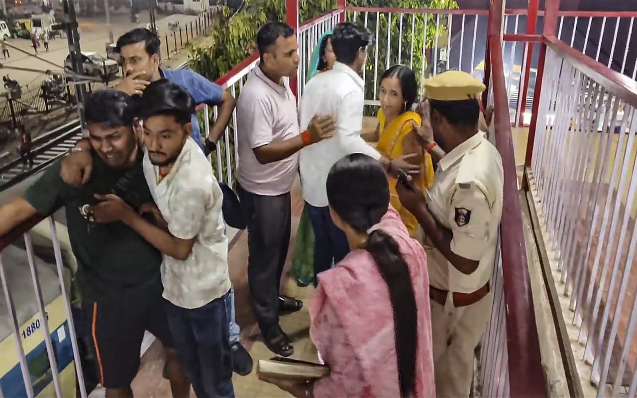 आरा स्टेशन मर्डर: पहचान लेता तो आरुषी के भाई को भी गोली मारता, मास्क लगाकर इंतजार कर रहा था सिरफिरा