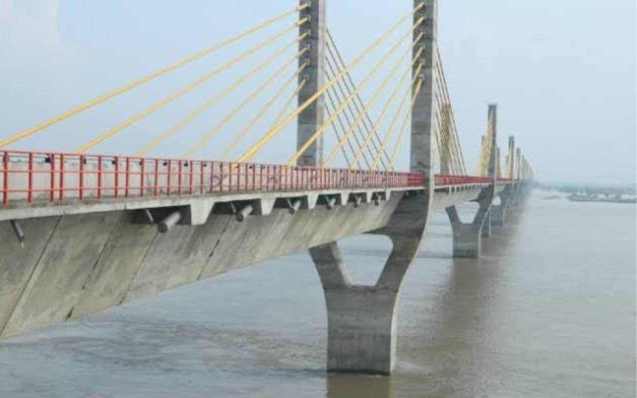 जनेश्वर मिश्रा पुल