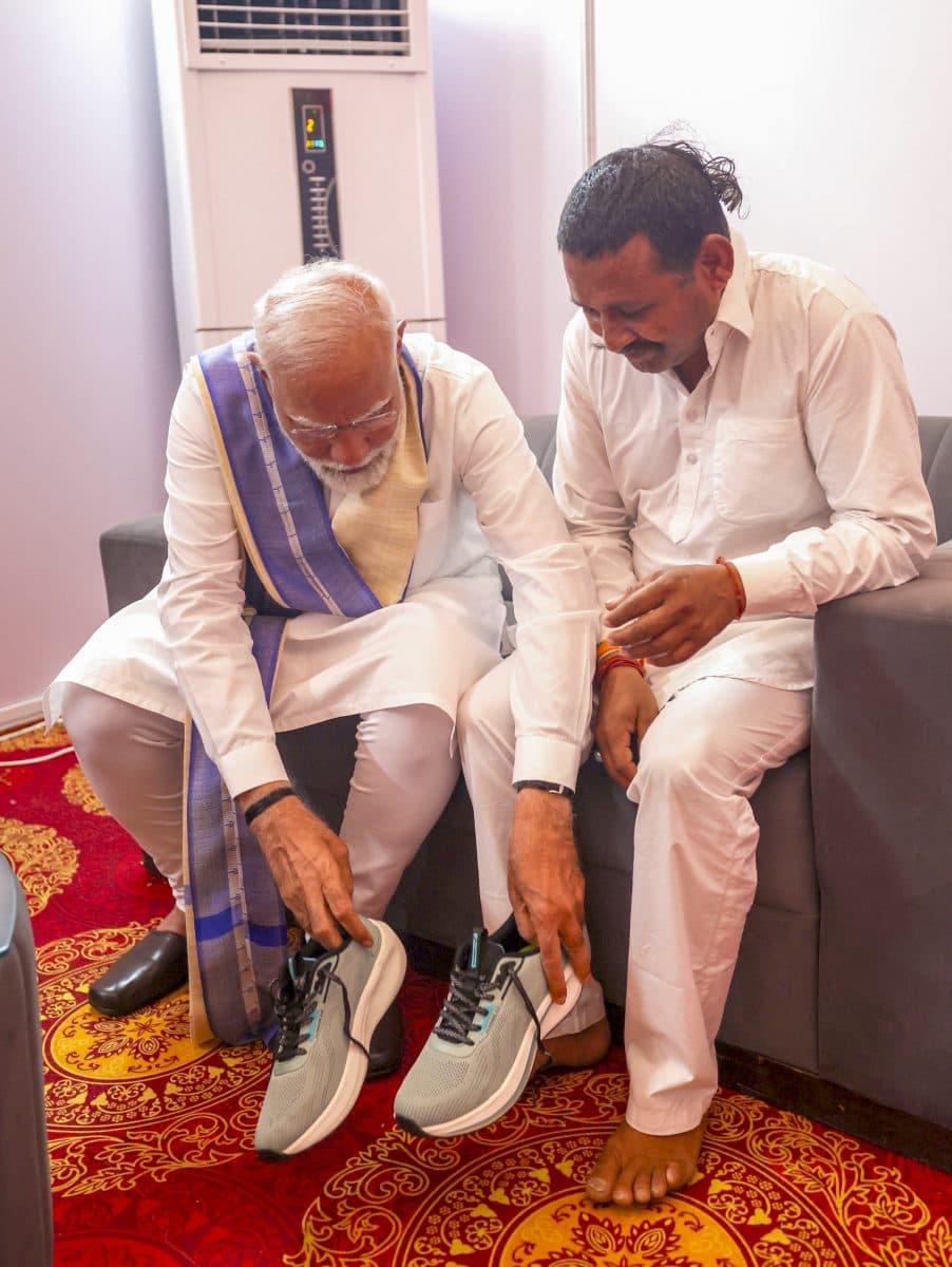 PM Modi Meets Rampal Kashyap