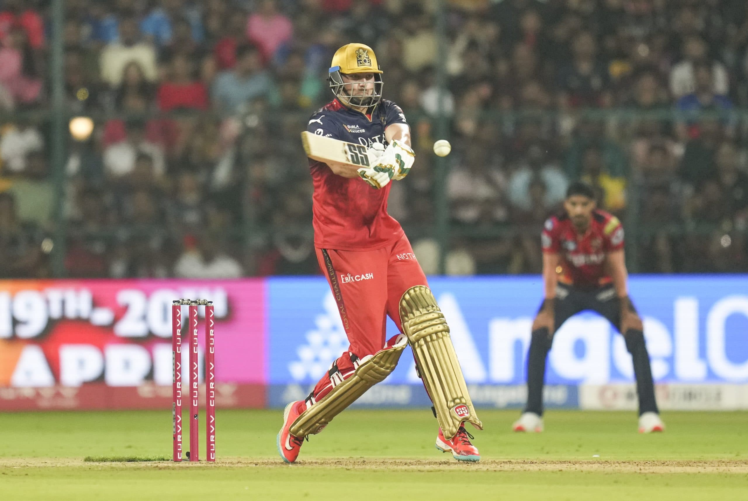 RCB के 10 बल्लेबाजोंं से ज्यादा अकेले बनाए रन, ऑलराउंडर ने लगाई रिकॉर्ड्स की झड़ी, झटके मैच के सारे अवार्ड