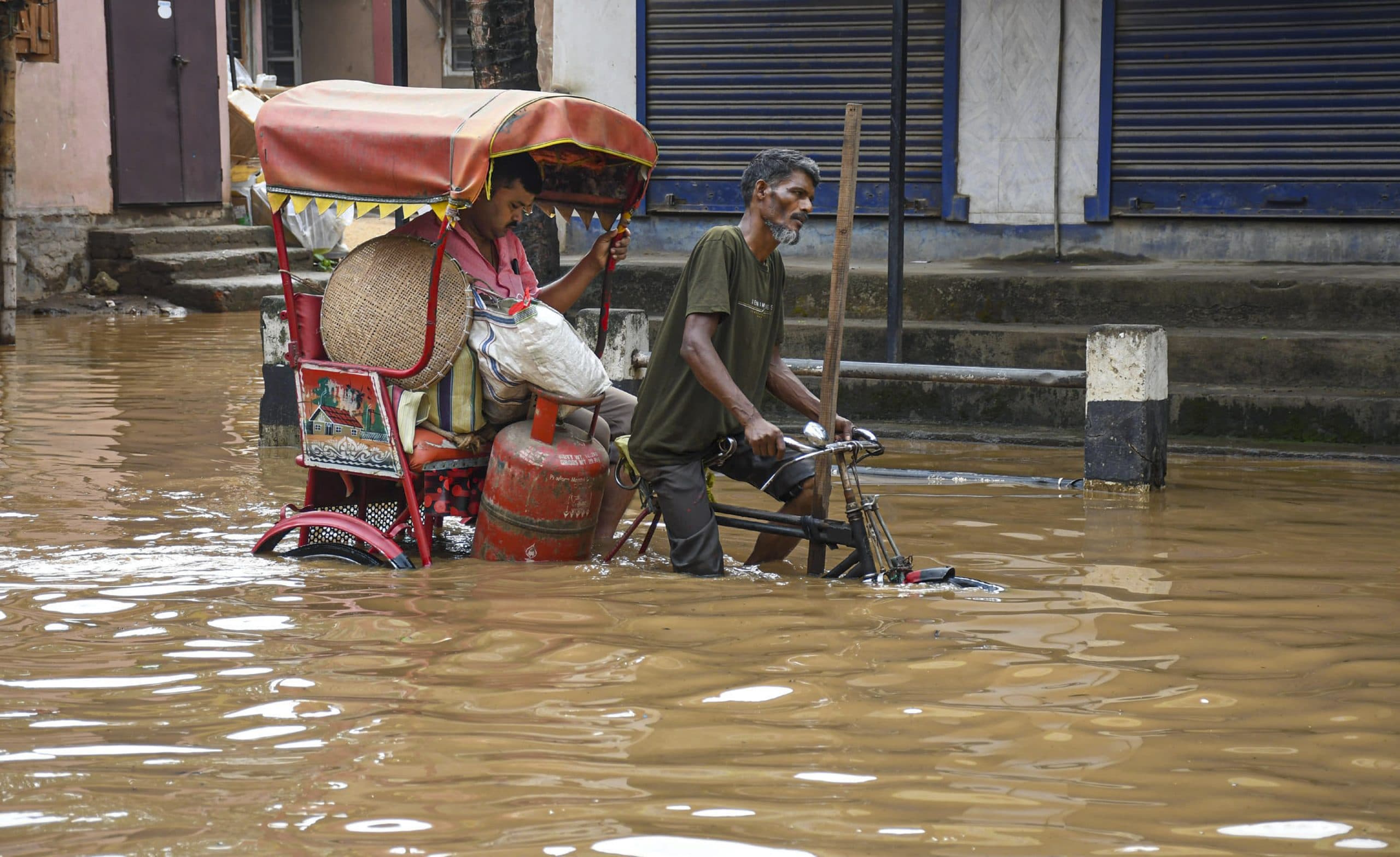 Heavy Rain Alert: अगले 24 घंटे भयंकर बारिश का अलर्ट, इन राज्यों के लिए चेतावनी जारी, जानिए 7 दिनों का मौसम