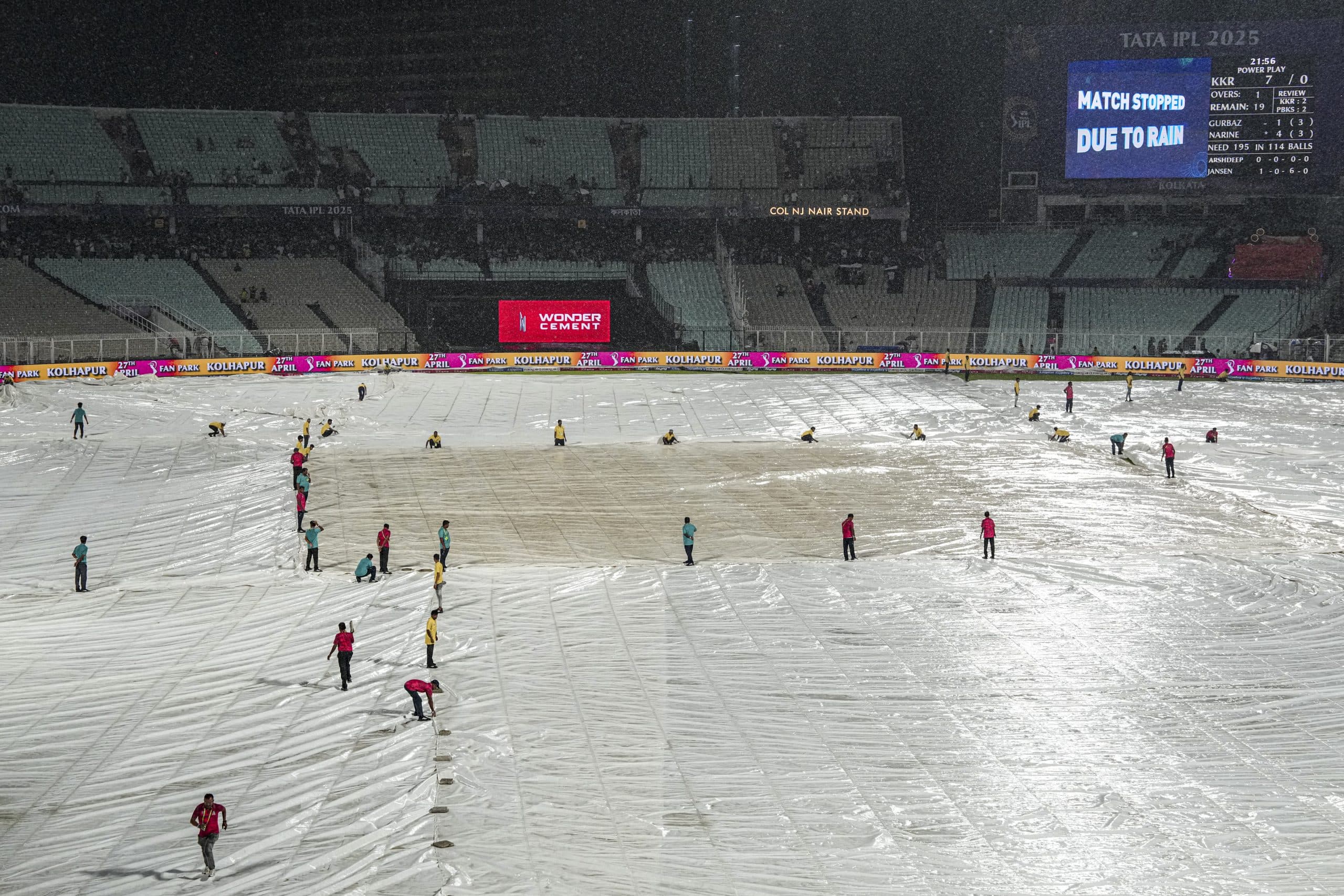 'इंद्र देव' ने बिगाड़ा KKR का खेल, PBKS के 202 रन के टारगेट के सामने आंधी-पानी की दीवार