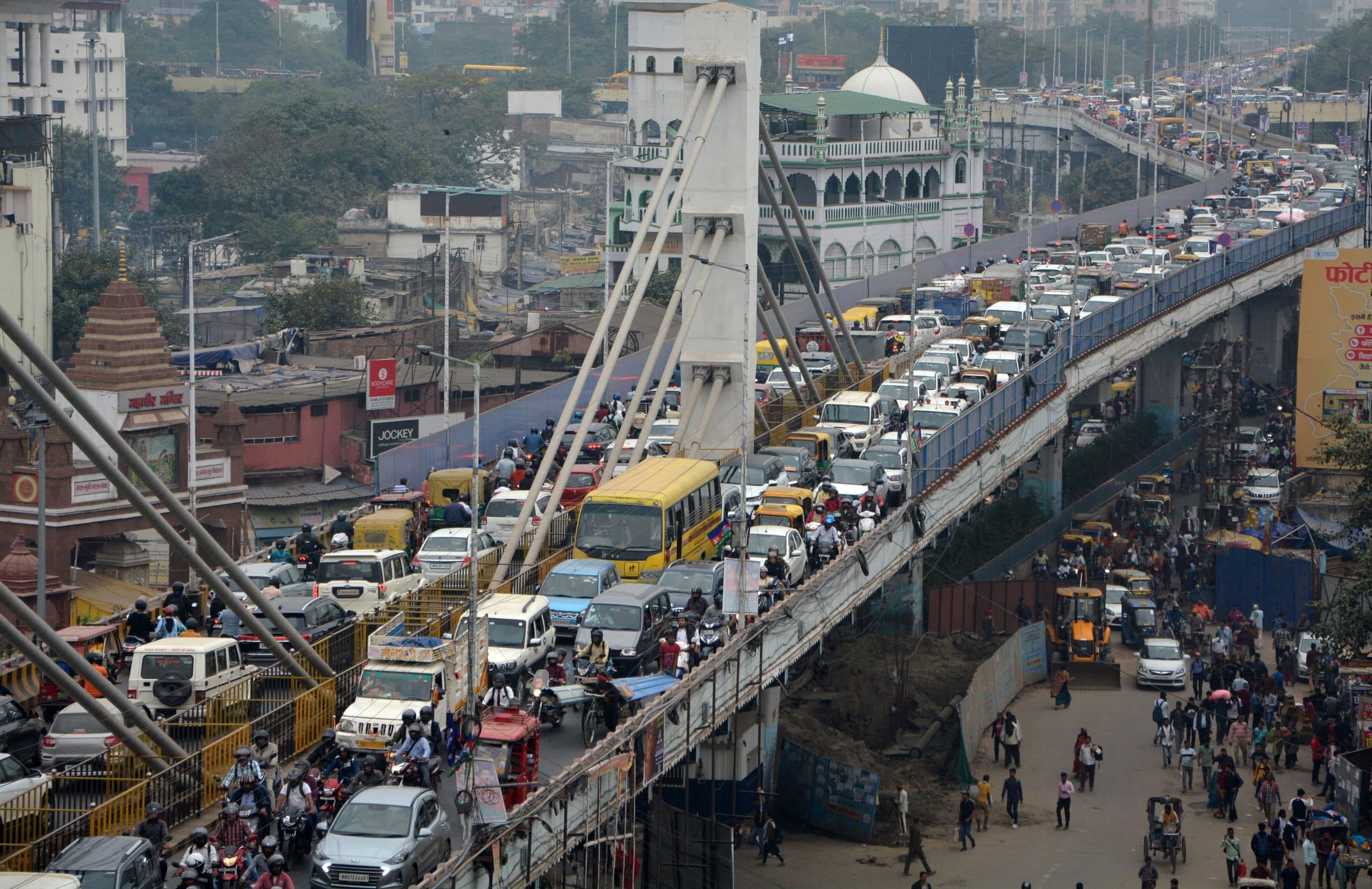 Patna : रेलवे स्टेशन के पास फैली गन्दगी और ट्रैफिक जाम पर हाईकोर्ट नाराज, अधिकारियों से मांगी रिपोर्ट