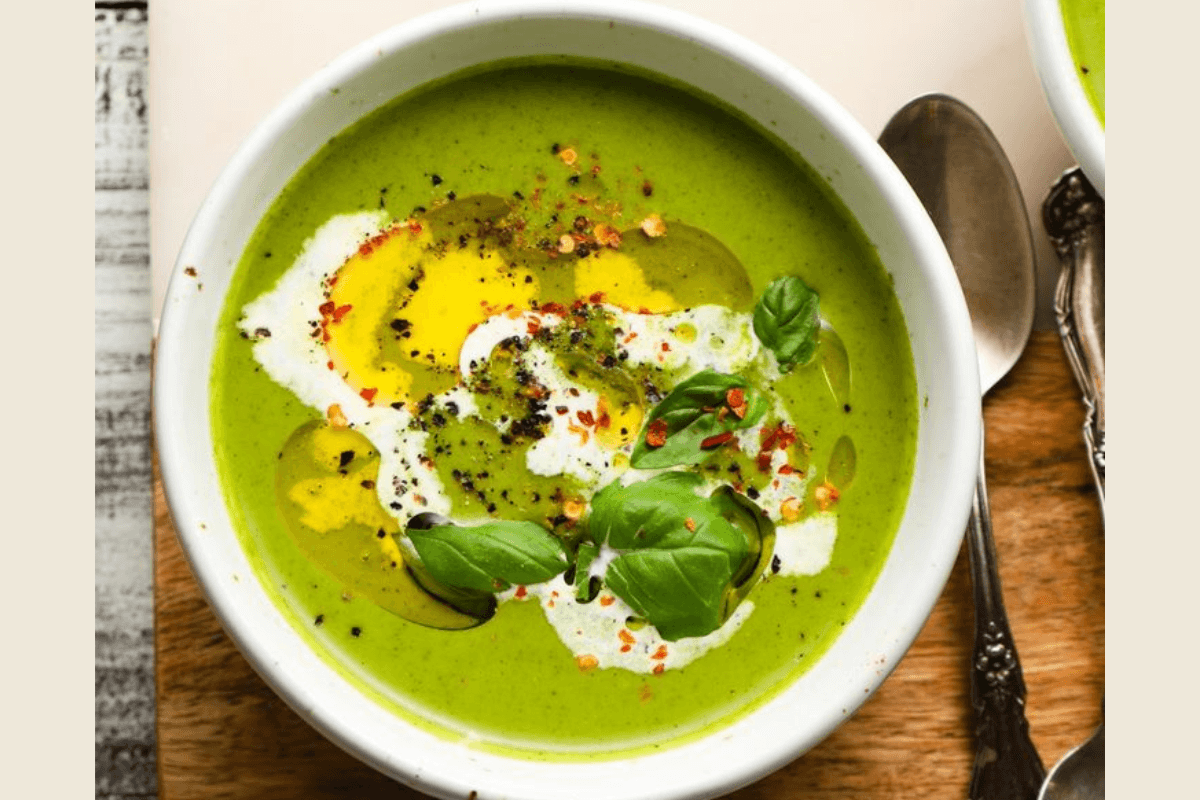 Green Mango Kadhi Recipe: गर्मियों में ट्राय करें खट्टी-मीठी आम की कढ़ी- स्वाद ऐसा कि उंगलियां चाटते रह जाएंगे