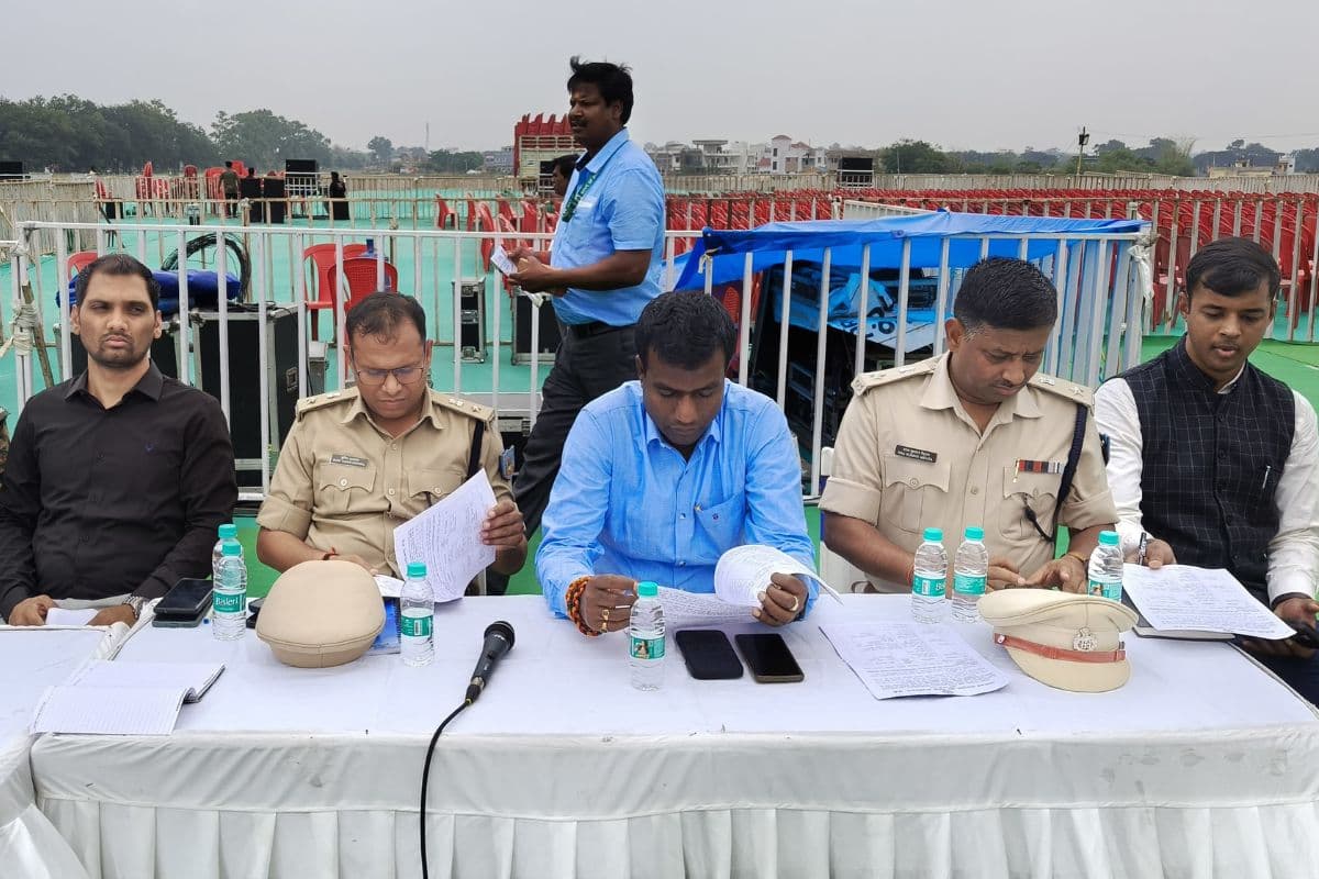 Air Show 2025 Ranchi: रांची में एयर शो की कैसी है तैयारी? हवाई करतब देख होंगे मंत्रमुग्ध, लेकिन इसकी है नो एंट्री