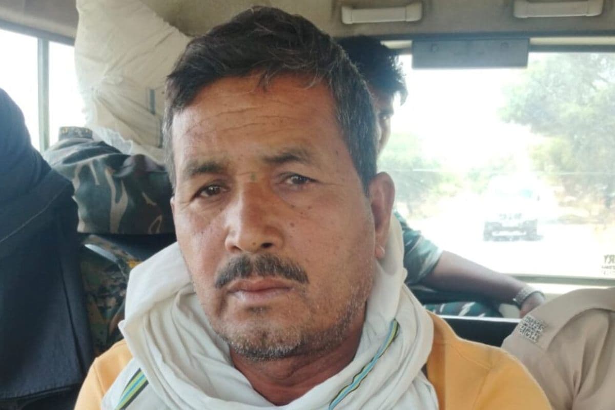 ACB Trap: पलामू एसीबी की गढ़वा में बड़ी कार्रवाई, रोजगार सेवक गुलजार अंसारी 5000 रिश्वत लेते अरेस्ट