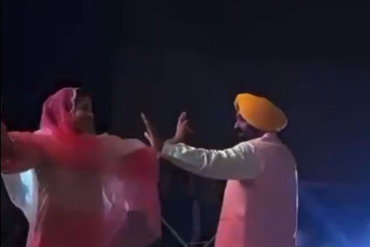 Watch Video: केजरीवाल की बेटी की शादी में रोमांटिक हुए भगवंत मान, पत्नी संग जमाई महफिल