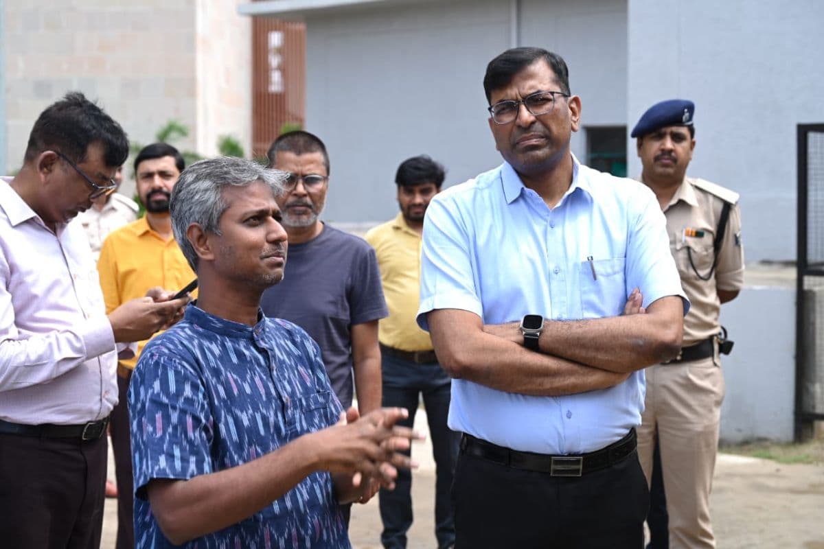 बिहार में सरकारी इंजीनियरों पर होगी अब कार्रवाई, तय समय पर काम न करने वाले ठेकेदारों को सचिव ने दिया अल्टीमेटम