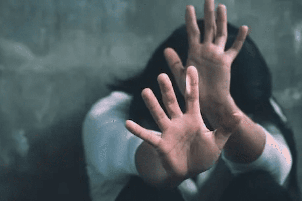 भाई के सामने लूटी बहन की इज्जत, फिल्मी स्टाइल में मौके पर पहुंची पुलिस और फिर...