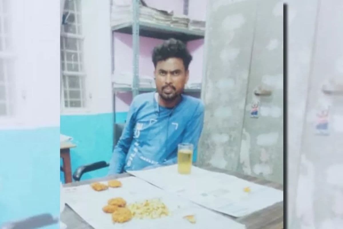 स्कूल में जाम छलका रहे थे गुरुजी, विडियो हुआ वायरल तो हुए सस्पेंड