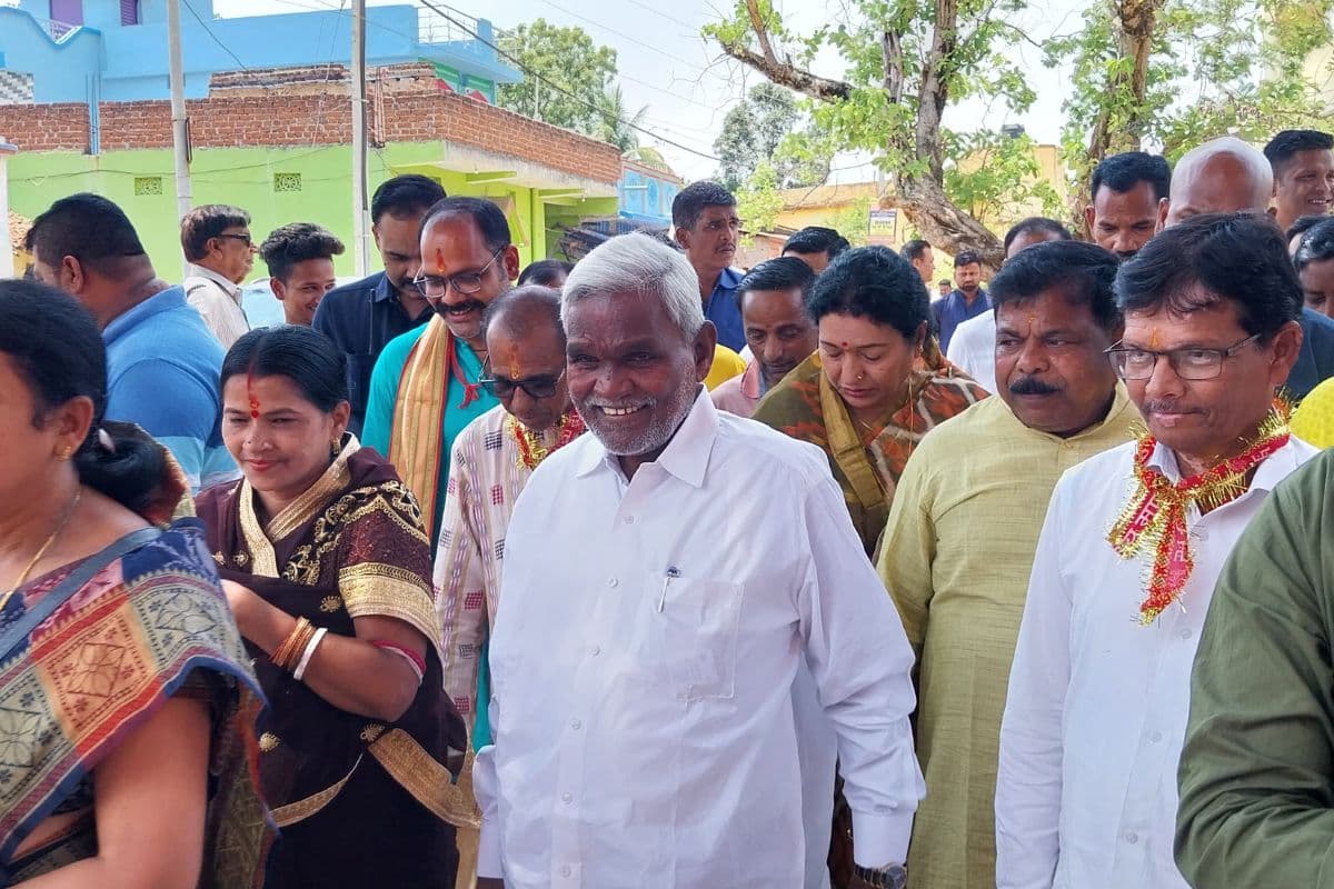 Video : अवैध घुसपैठ और धर्मांतरण के मुद्दे पर भड़के चंपाई सोरेन, सरकार पर लगाया घुसपैठियों को संरक्षण देने का आरोप