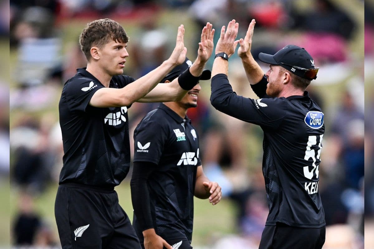 रिजवान ब्रिगेड की लगातार पांचवीं हार, न्यूजीलैंड ने फिर पाकिस्तान को धोया, दूसरे वनडे में हराकर सीरीज कब्जाई