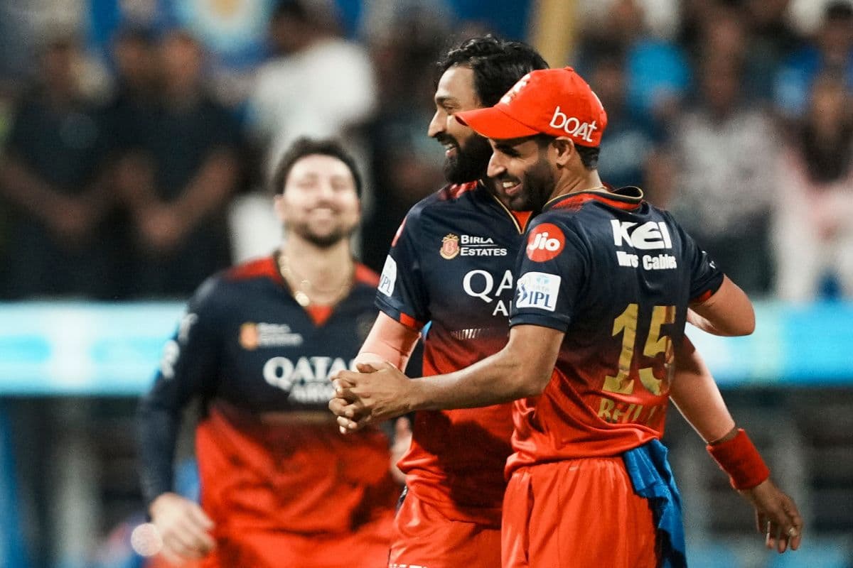 IPL का नंबर 1 बॉलर, भुवनेश्वर कुमार ने रचा इतिहास, ड्वेन ब्रावो का रिकॉर्ड तोड़ मचाया तहलका