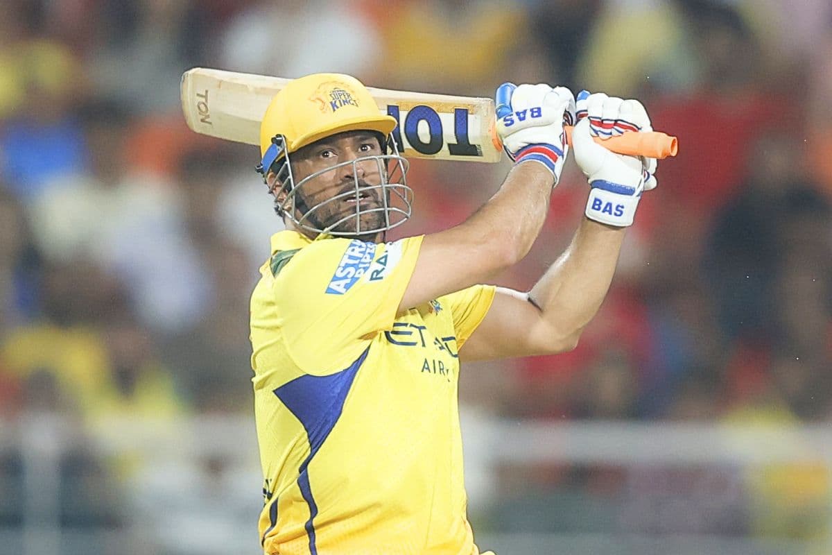 एमएस धोनी के नाम एक साथ दर्ज हुए दो रिकॉर्ड, IPL इतिहास में ऐसा करने वाले बने पहले खिलाड़ी