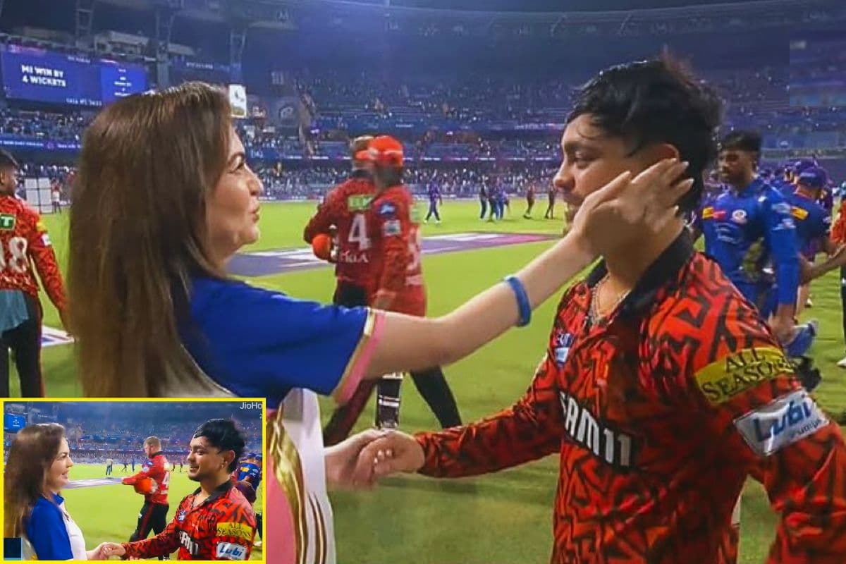 दिल से दूर नहीं इशान, नीता अंबानी ने बच्चे की तरह किया दुलार, भावुक दिखे किशन