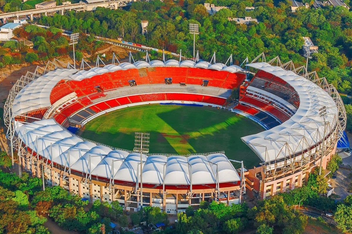 छीना जाएगा सम्मान! भारत के पूर्व कप्तान का नाम स्टैंड्स से हटाया जाए, पारित हुआ आदेश