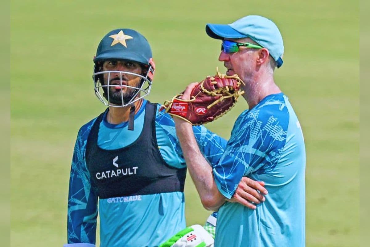 मेहनत का पैसा भी डकार गया पाकिस्तान, PCB पर अब कोच ने ठोका मुकदमा, जानें क्या है पूरा मामला