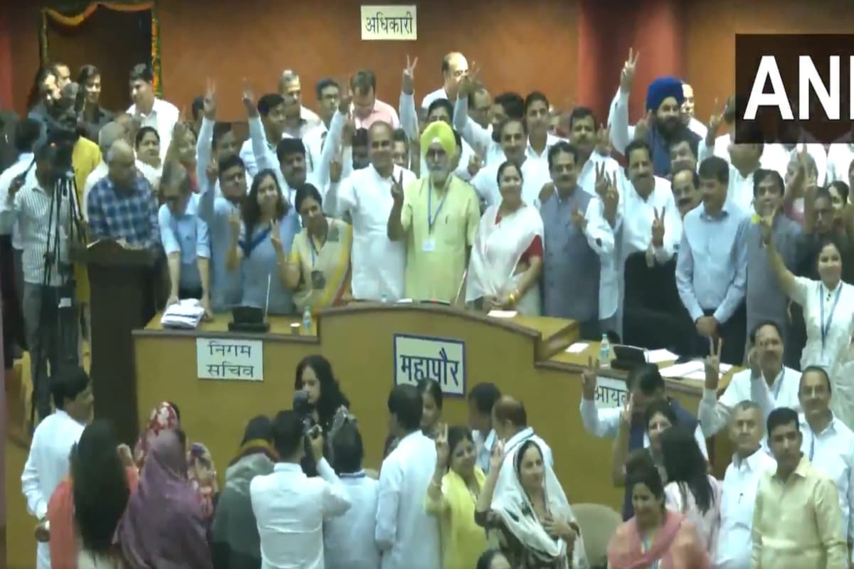 Delhi Mayor Result: बीजेपी के राजा इकबाल बने दिल्ली के महापौर, कांग्रेस उम्मीदवार मंदीप सिंह को हराया