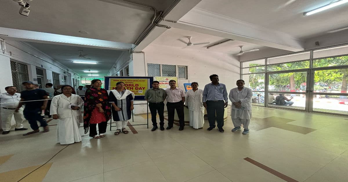 भारतीय रेल केन्द्रीय अस्पताल प्रयागराज में विश्व स्वास्थ्य दिवस पर सेमिनार एवं स्वास्थ्य शिविर का आयोजन