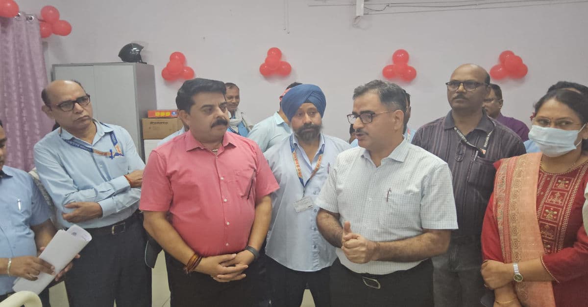 रेल केंद्रीय अस्पताल, उत्तर मध्य रेलवे प्रयागराज में स्वैच्छिक रक्तदान शिविर का आयोजन