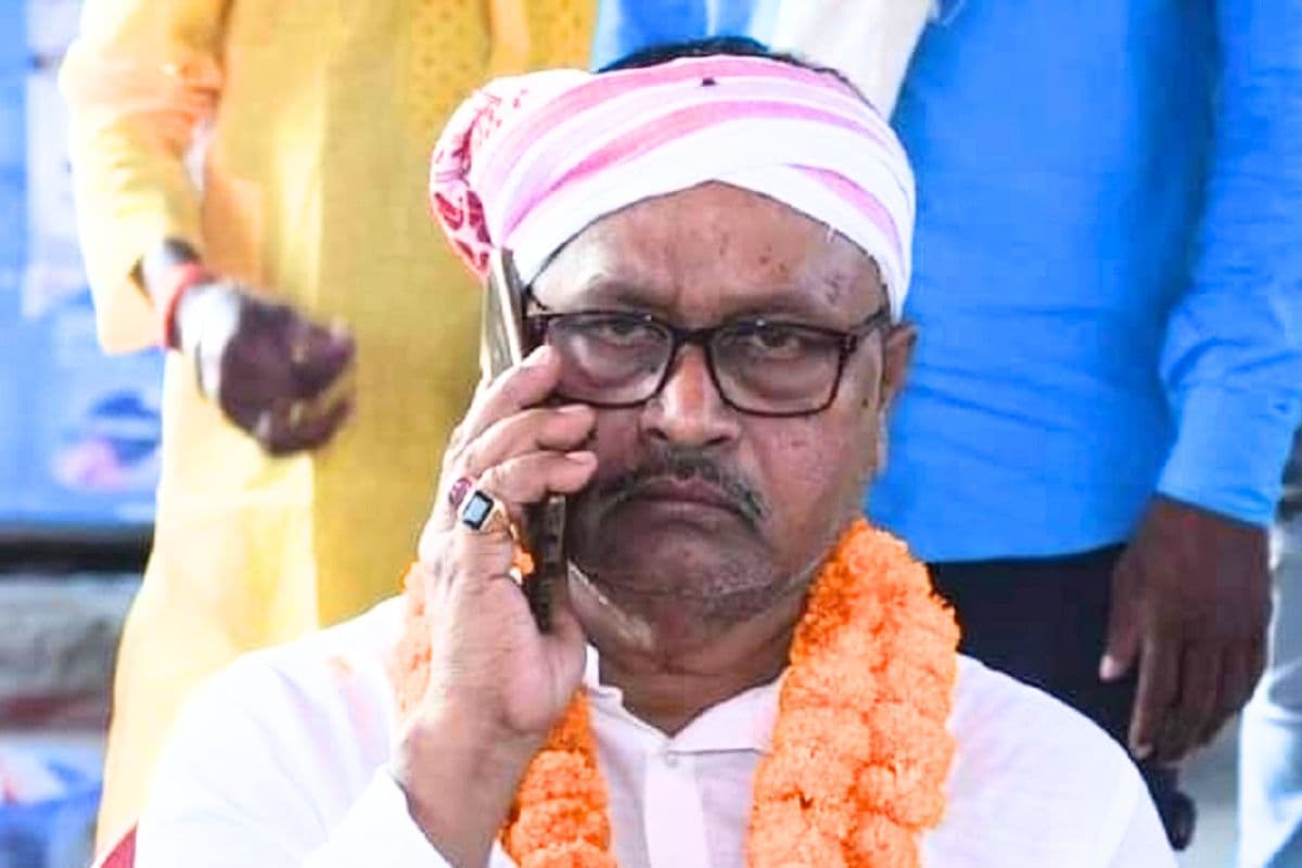 Gopal Mandal: स्कूल की बाउंड्री तोड़े जाने पर आग-बबूला हुए विधायक गोपाल मंडल, DM को दी चुनौती!