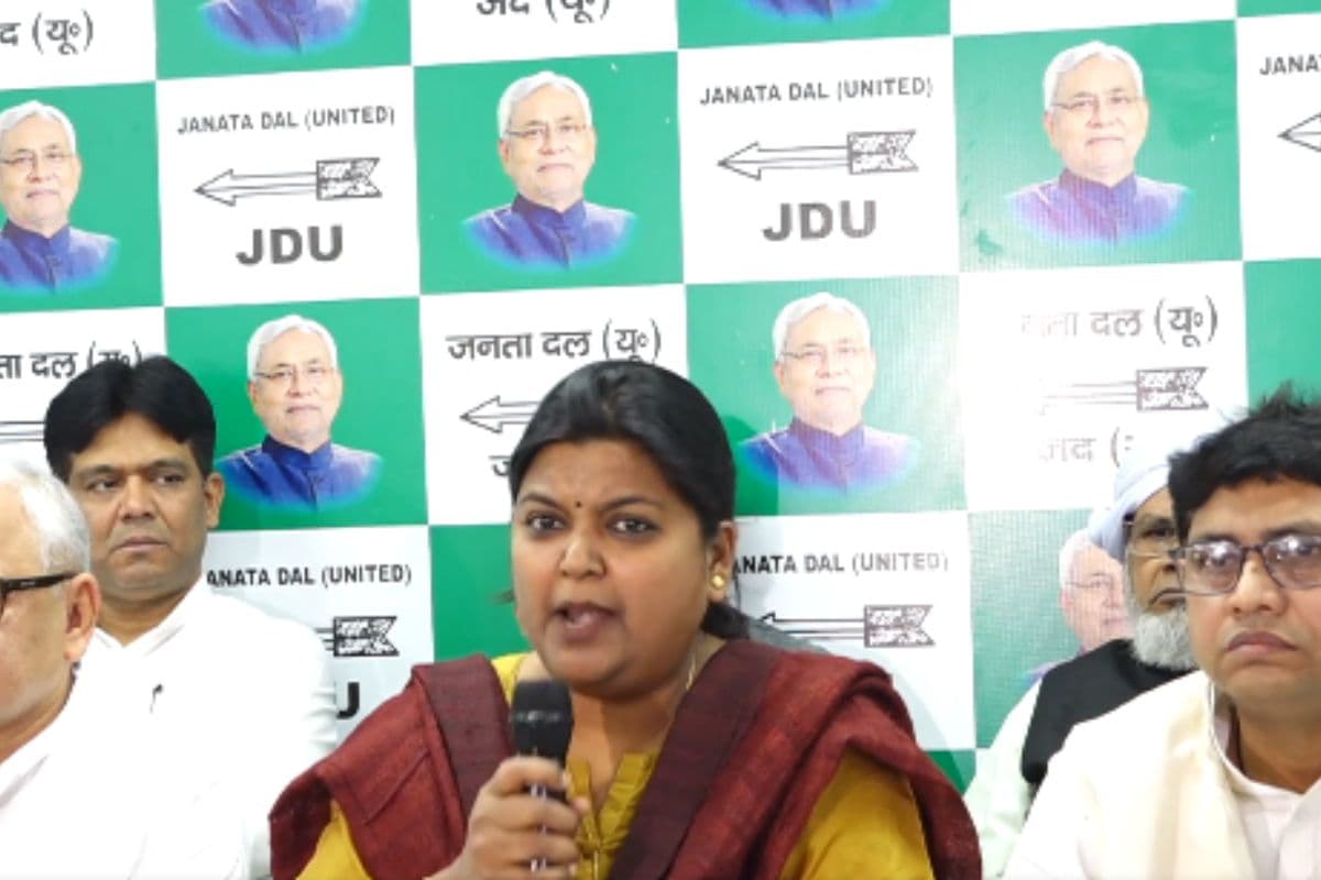 Waqf Bill: वक्फ बिल पर सीएम नीतीश ने पीएम मोदी को क्यों दिया समर्थन, मुस्लिम नेताओं ने कर दिया खुलासा